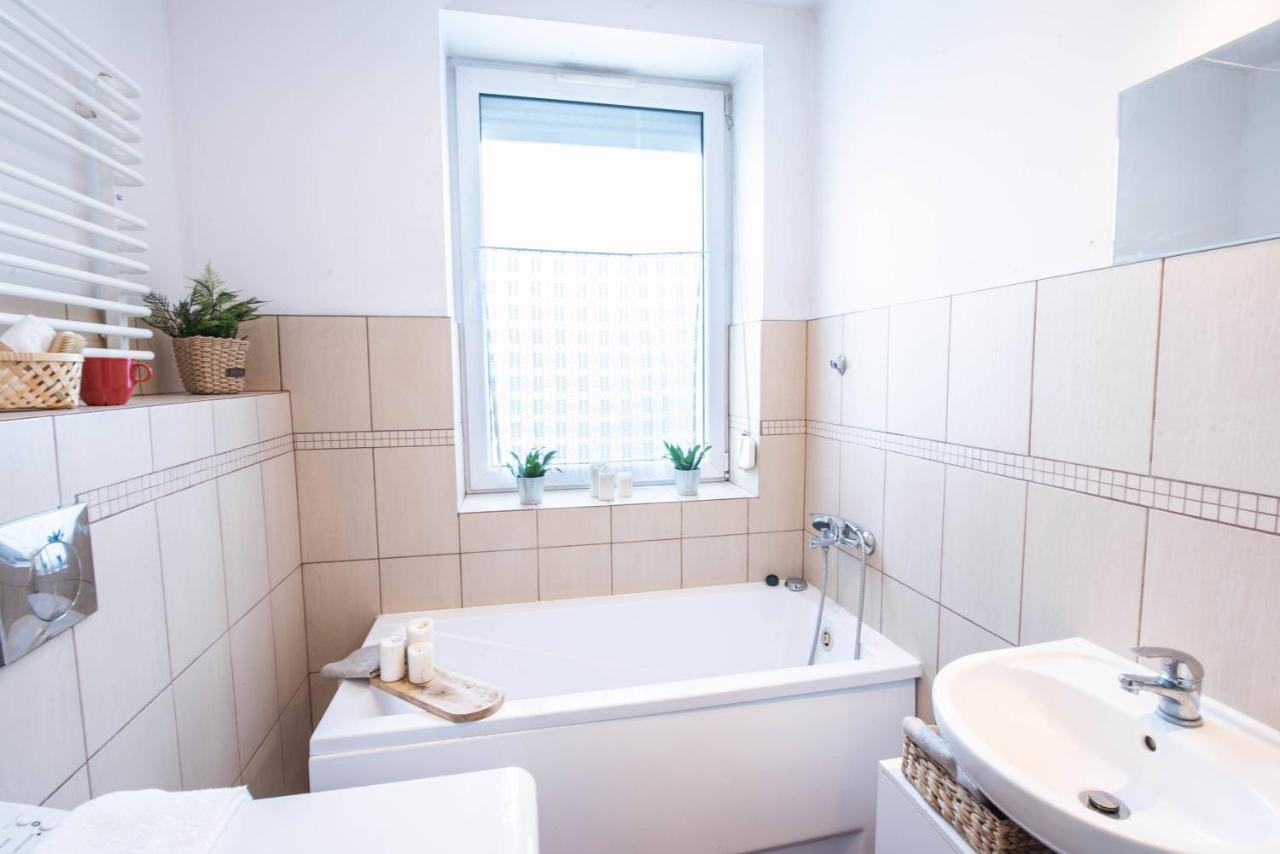 Home Studio Z Ogrodkiem I Altana Krakov Exteriér fotografie